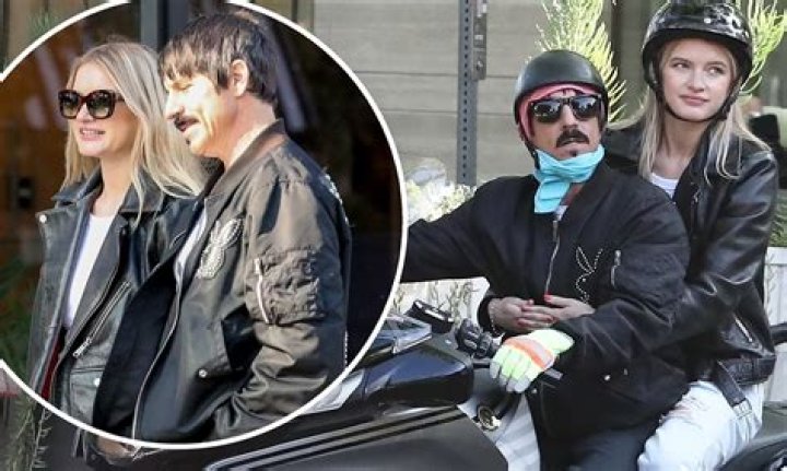 Exploring The Love Life Of Anthony Kiedis And His Girlfriend